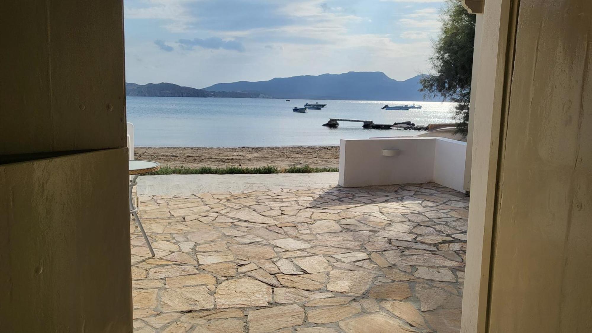 Greelax Beachfront House Zefiria